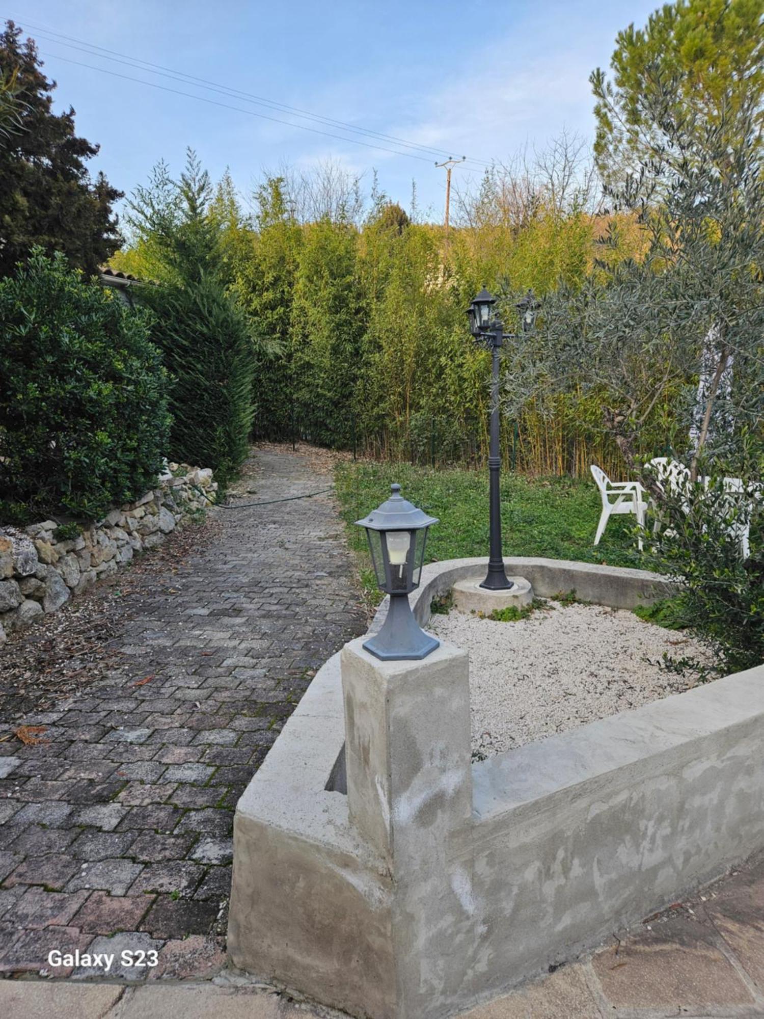 Guest House Calme Avec Acces Jardin Et Piscine Flayosc Exteriér fotografie